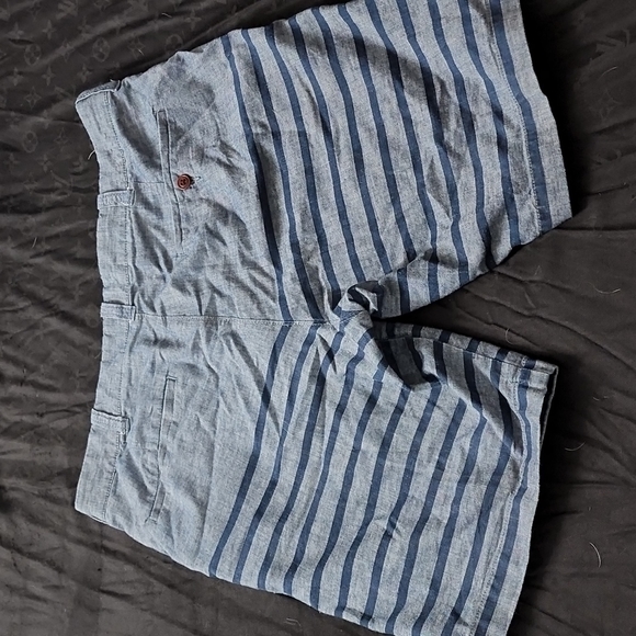 J.Crew Stanton shorts 9" inseam - Picture 4 of 4